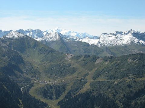 Photo du chalet du saix en été